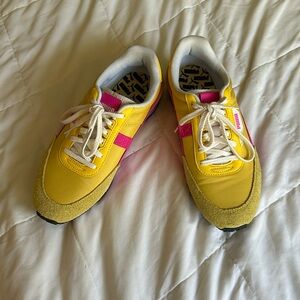 Women’s fashion sneakers- Size 8